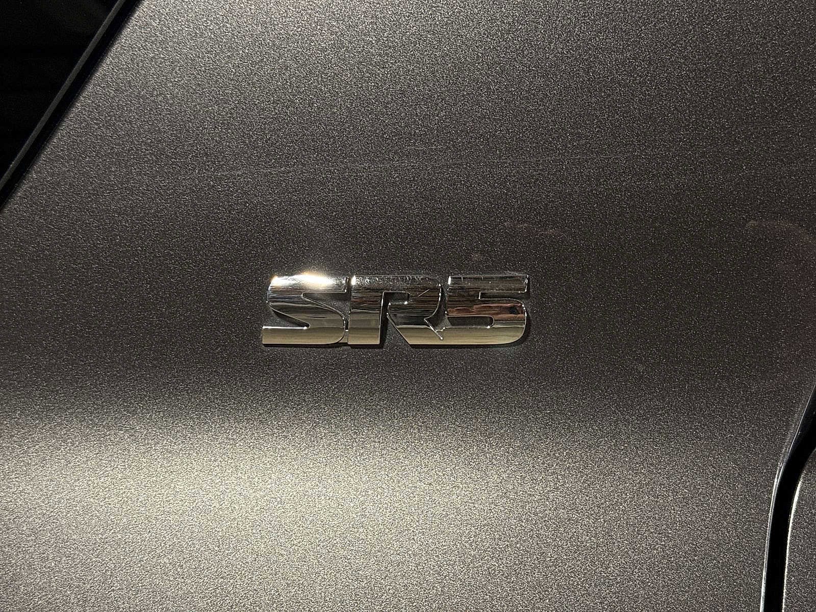 Thumbnail: 2013 Toyota 4Runner - 26