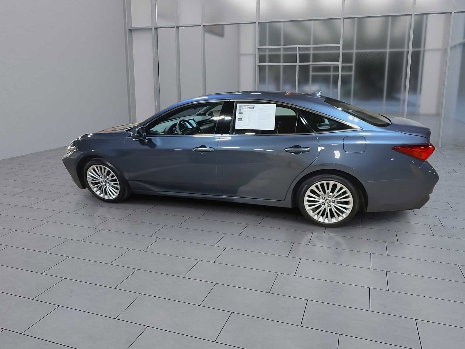 Thumbnail: 2020 Toyota Avalon - 6