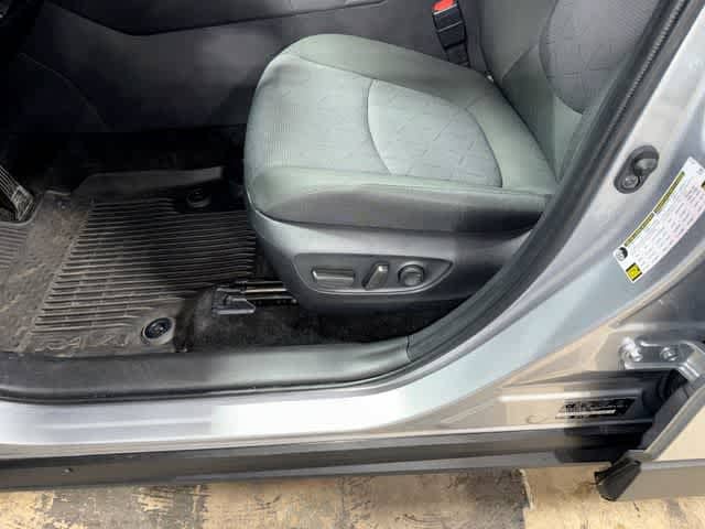 Thumbnail: 2025 Toyota RAV4 - 42