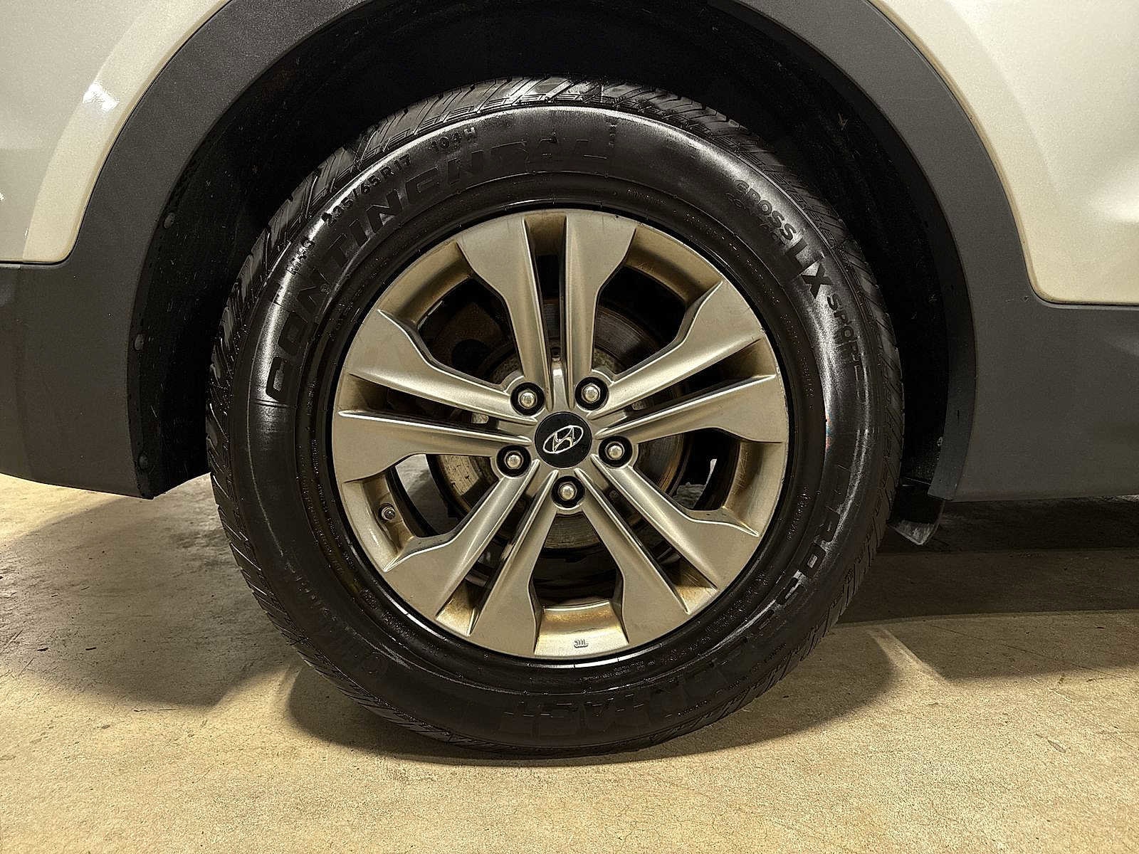 Thumbnail: 2016 Hyundai Santa Fe - 10