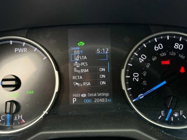 2022 Toyota RAV4 XLE 8