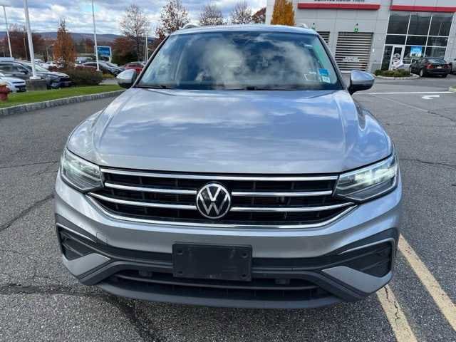 Thumbnail: 2023 Volkswagen Tiguan - 2