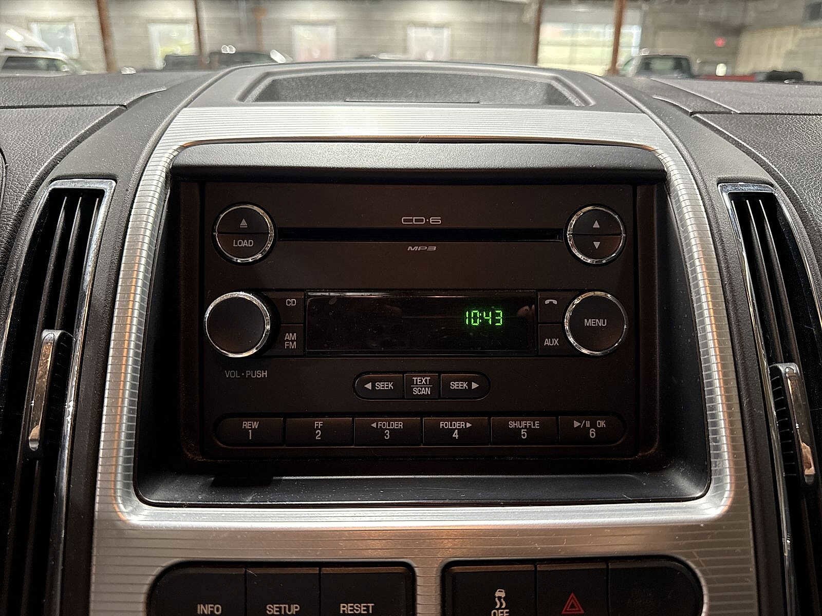 Thumbnail: 2010 Ford Edge - 20