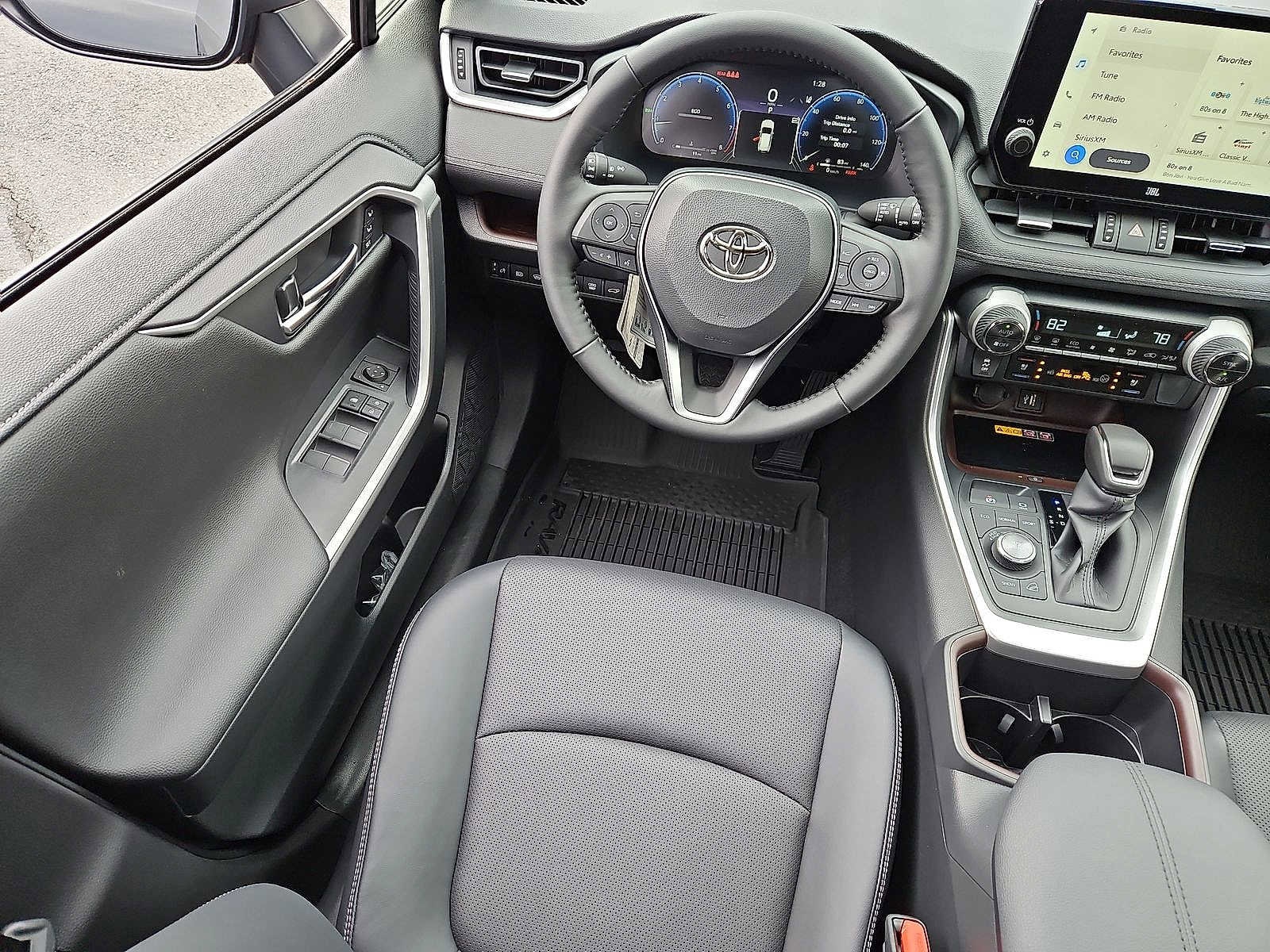 Thumbnail: 2025 Toyota RAV4 - 15