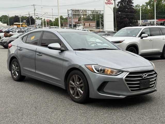 Thumbnail: 2017 Hyundai Elantra - 3