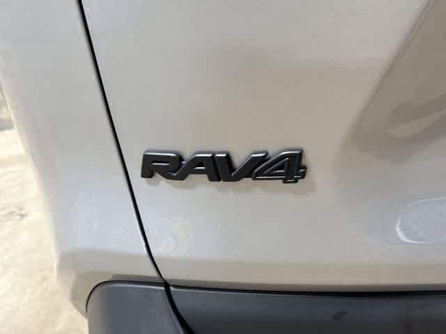 Thumbnail: 2024 Toyota RAV4 - 24