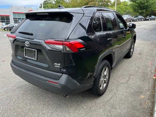 Thumbnail: 2022 Toyota RAV4 - 4