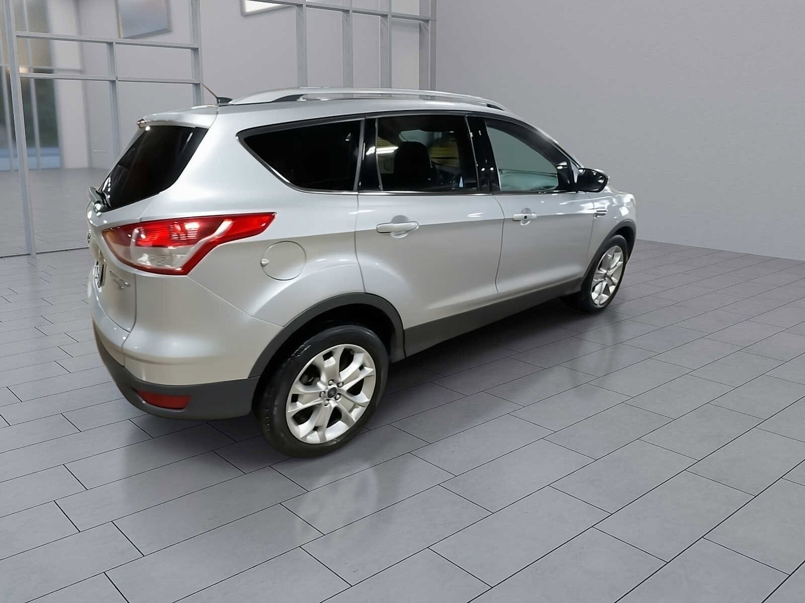Thumbnail: 2016 Ford Escape - 8
