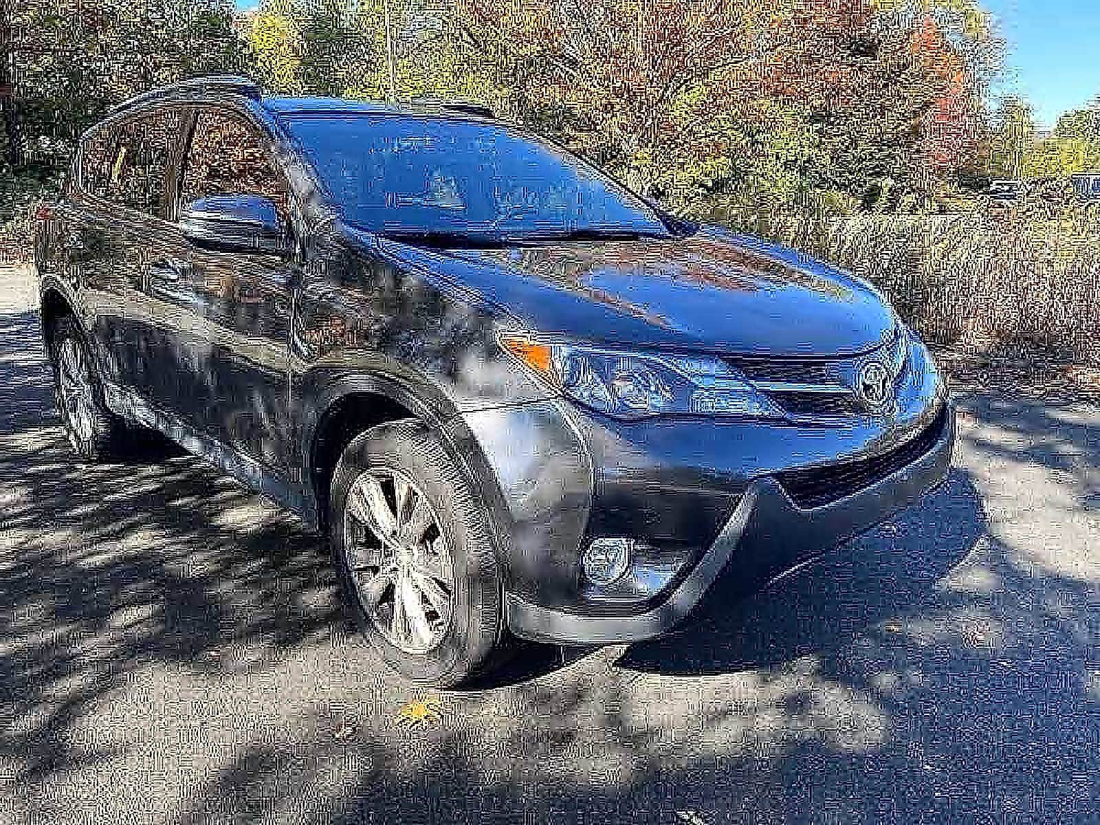 Thumbnail: 2015 Toyota RAV4 - 3