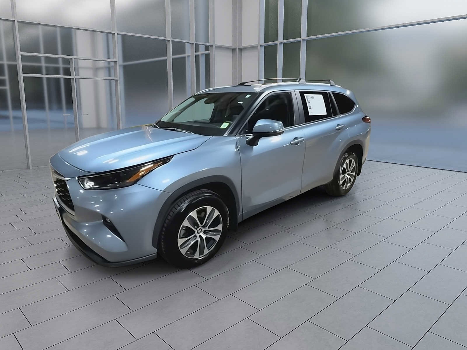 Thumbnail: 2023 Toyota Highlander - 4