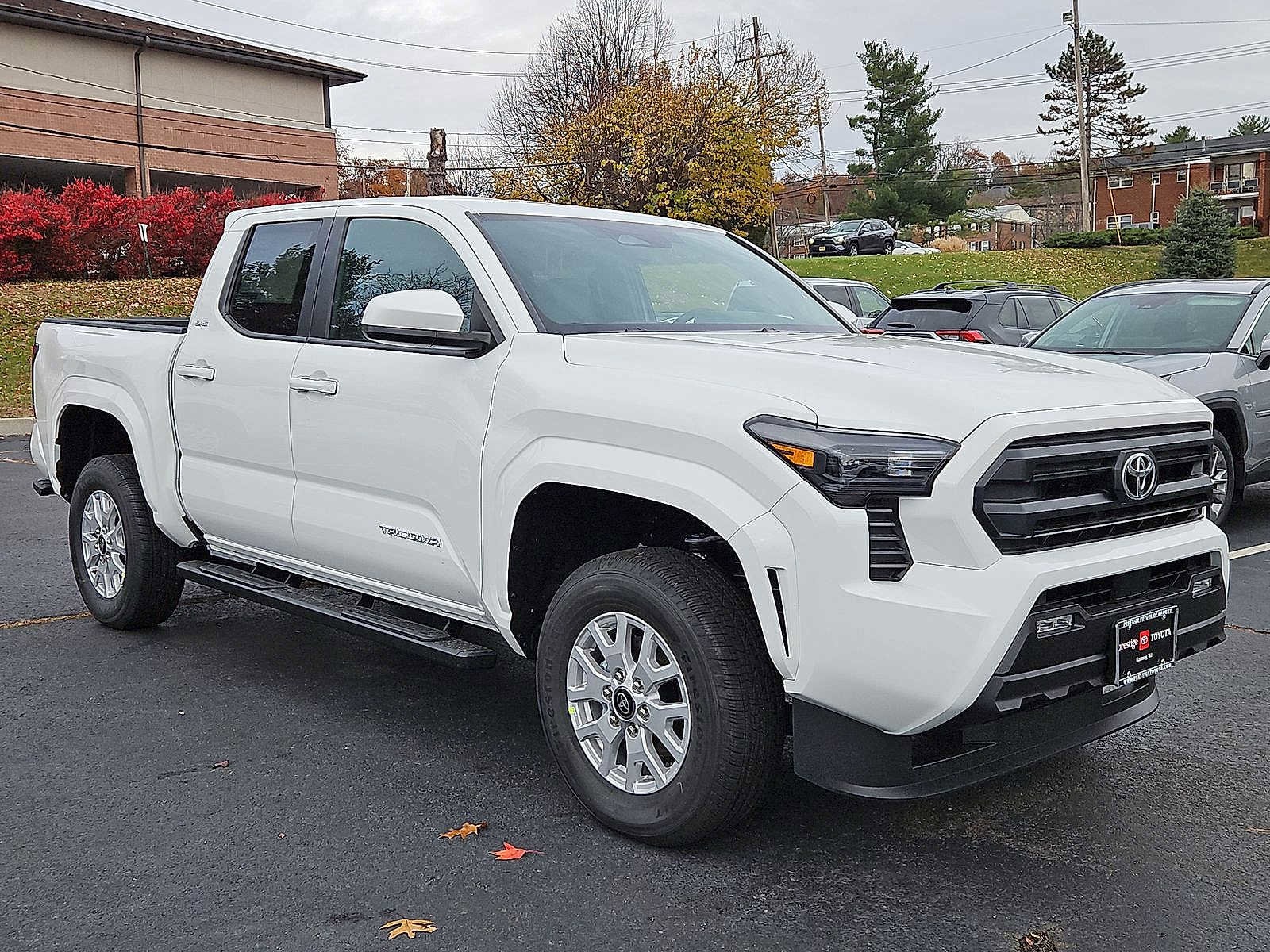 Thumbnail: 2025 Toyota Tacoma - 13