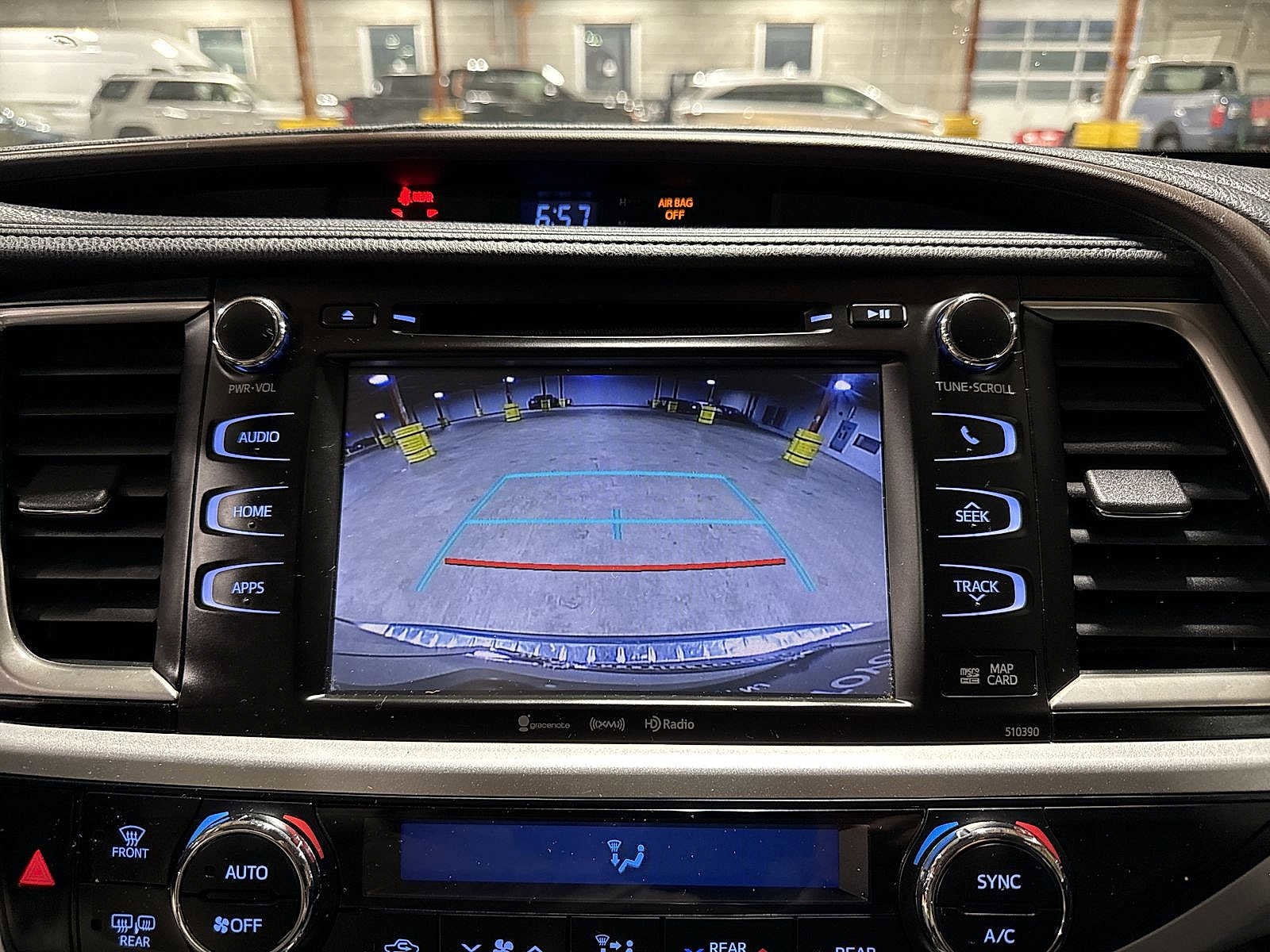 Thumbnail: 2019 Toyota Highlander - 26