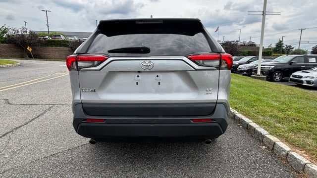 Thumbnail: 2022 Toyota RAV4 - 5
