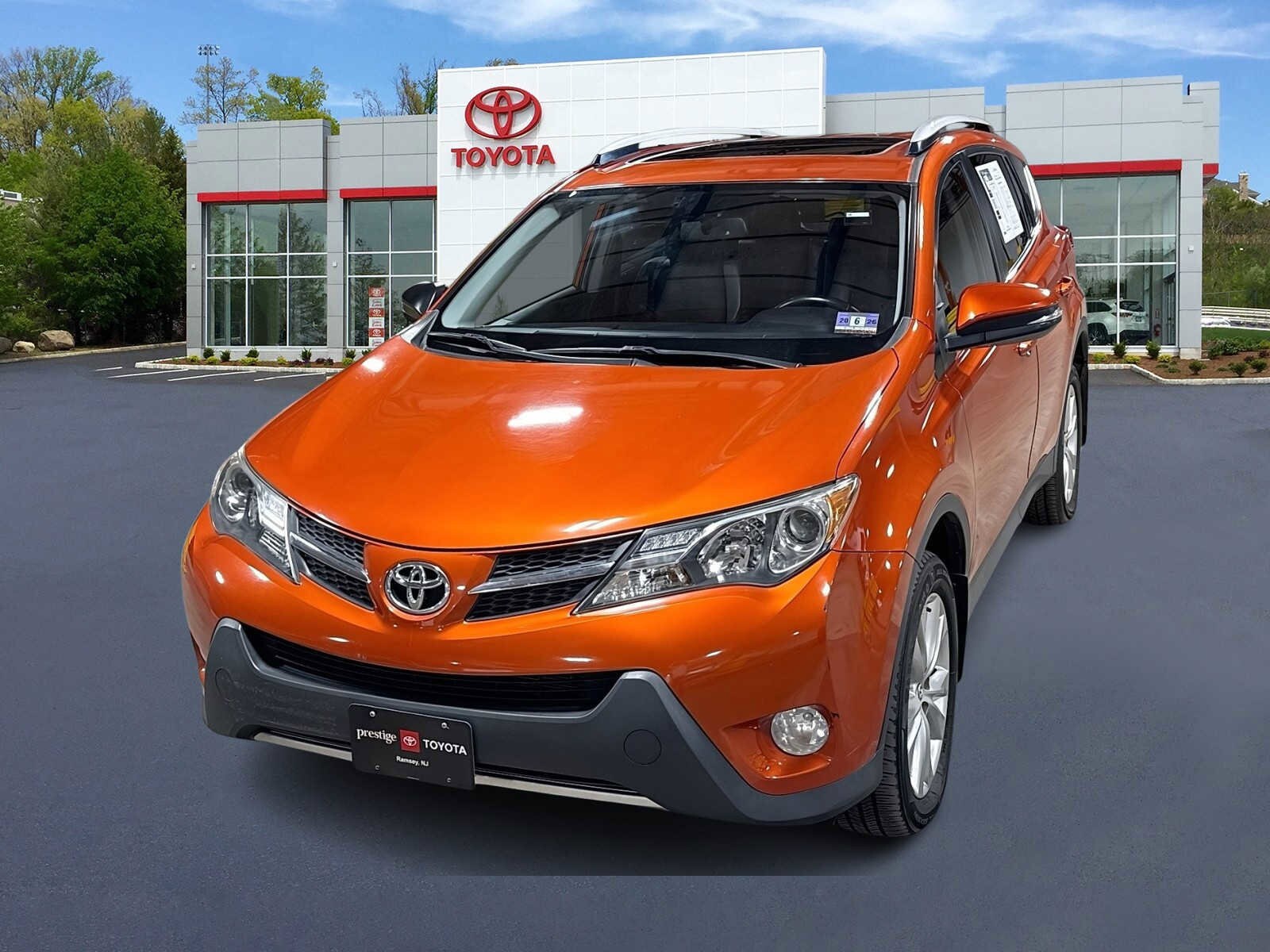 Thumbnail: 2015 Toyota RAV4 - 1