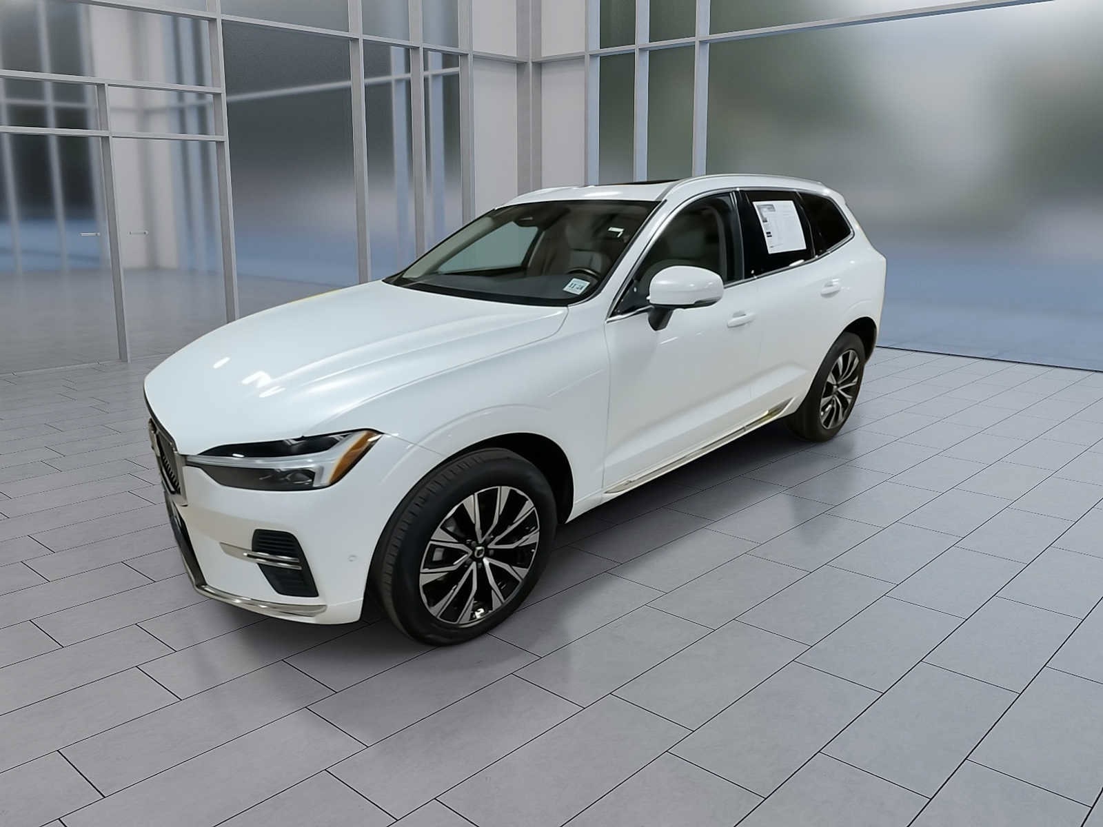 Thumbnail: 2023 Volvo XC60 - 4