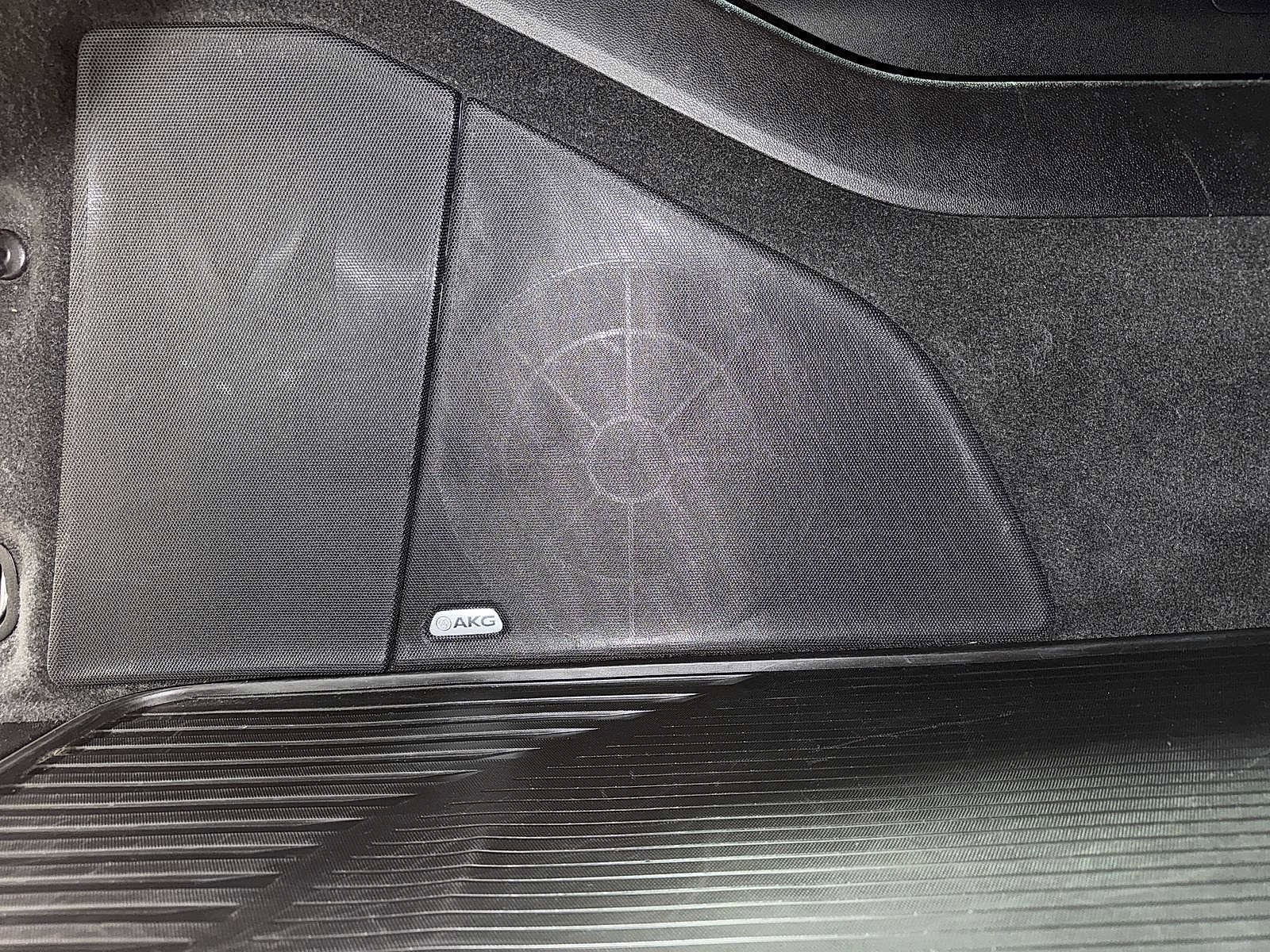 Thumbnail: 2021 Cadillac Escalade - 28