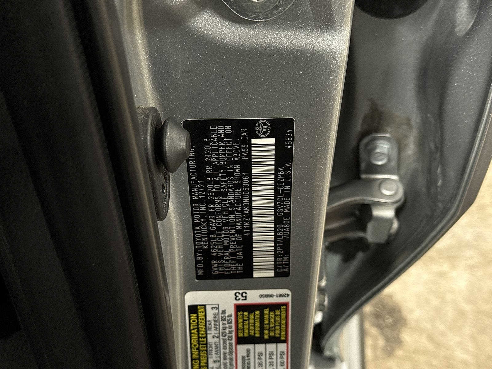 Thumbnail: 2022 Toyota Camry - 14