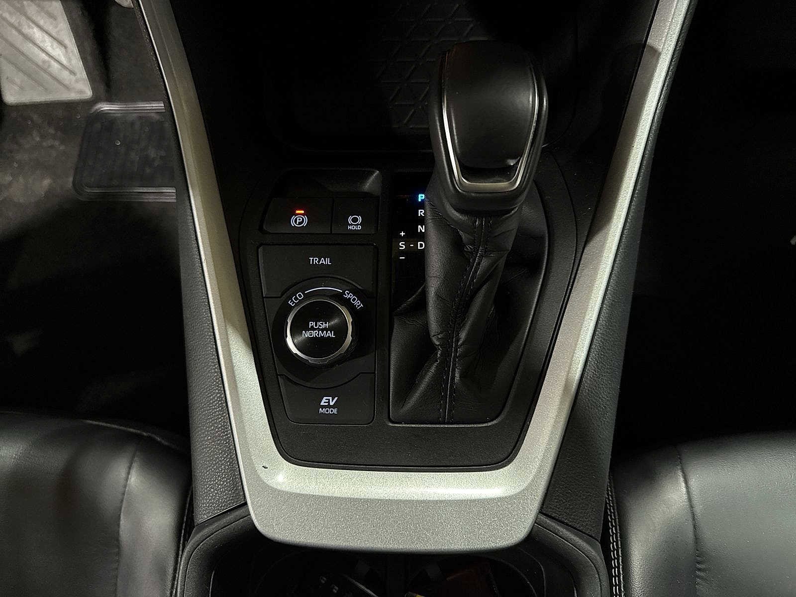 Thumbnail: 2024 Toyota RAV4 - 33