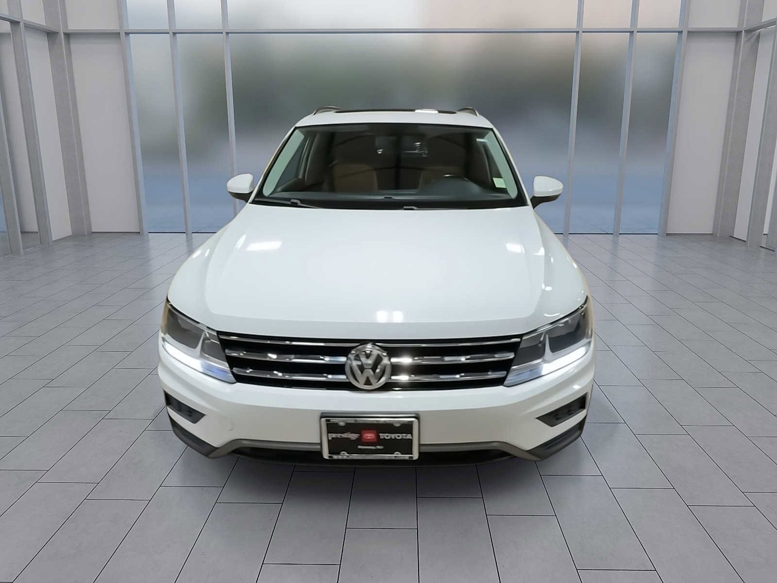 Thumbnail: 2018 Volkswagen Tiguan - 3