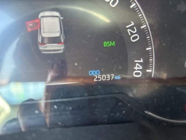 2024 Toyota RAV4 XLE 8