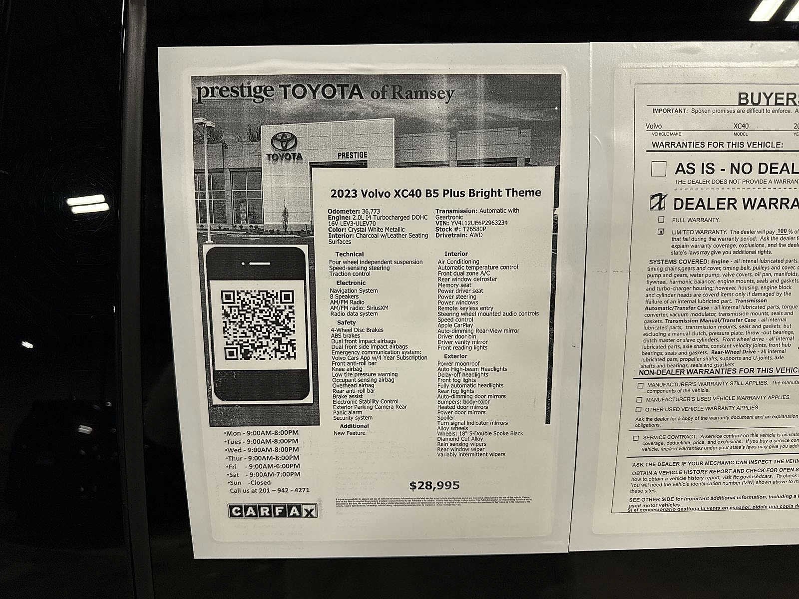 Thumbnail: 2023 Volvo XC40 - 13