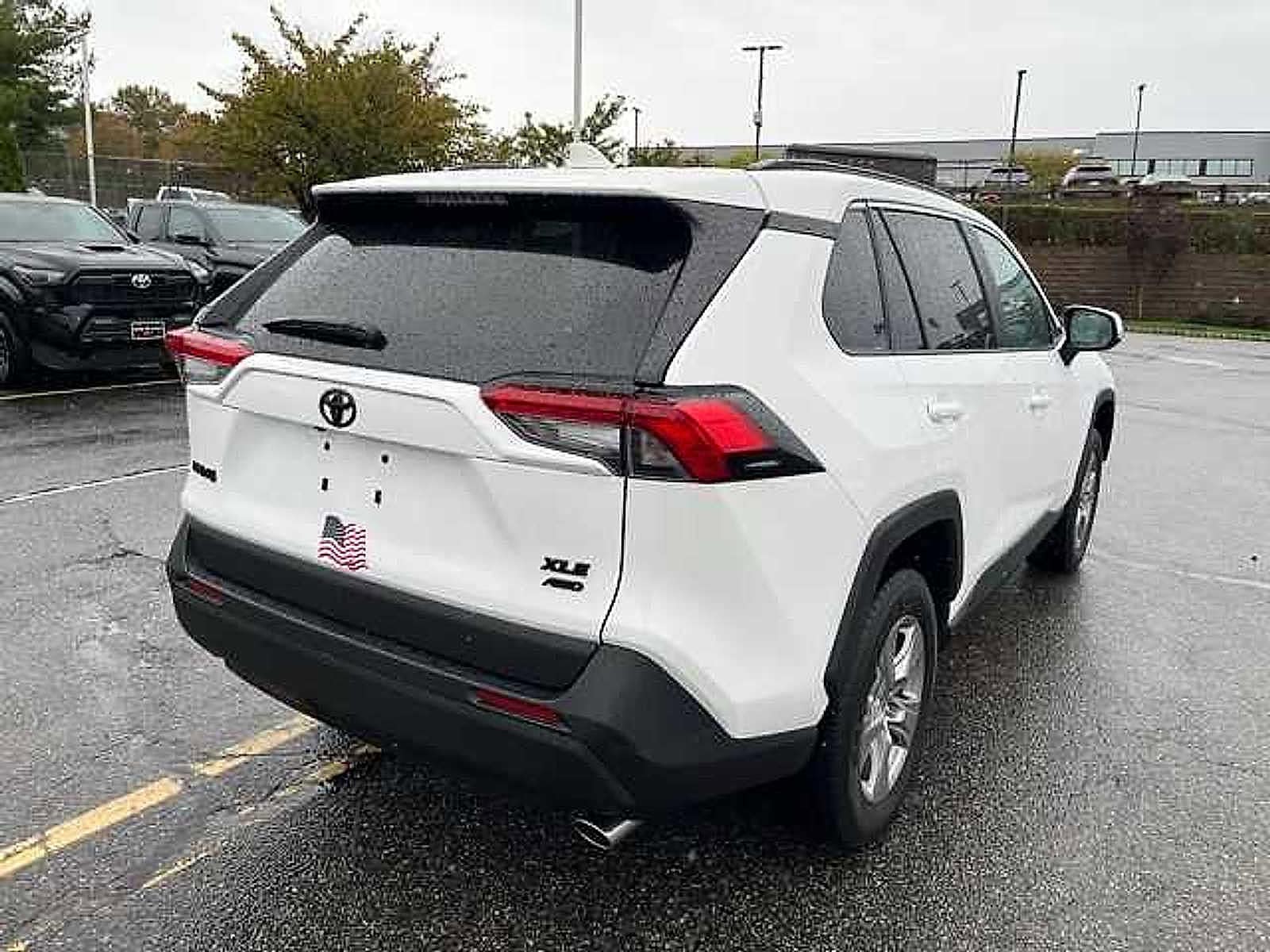 Thumbnail: 2025 Toyota RAV4 - 4