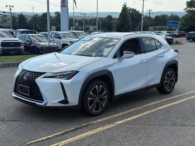 Thumbnail: 2020 Lexus UX - 1