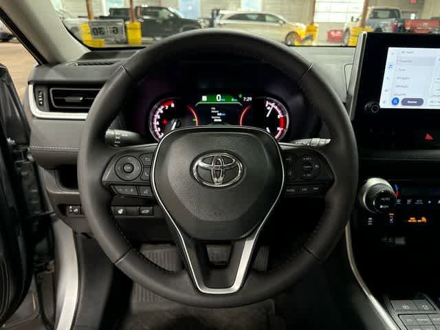 Thumbnail: 2025 Toyota RAV4 - 34