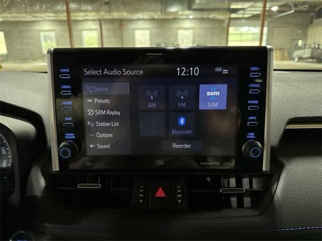 Thumbnail: 2022 Toyota RAV4 - 19