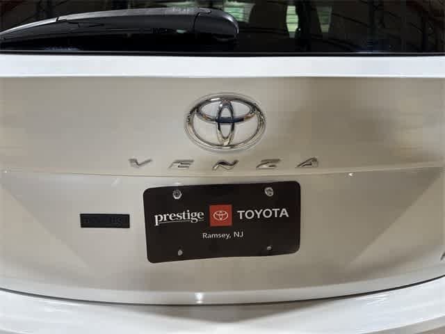 Thumbnail: 2010 Toyota Venza - 23