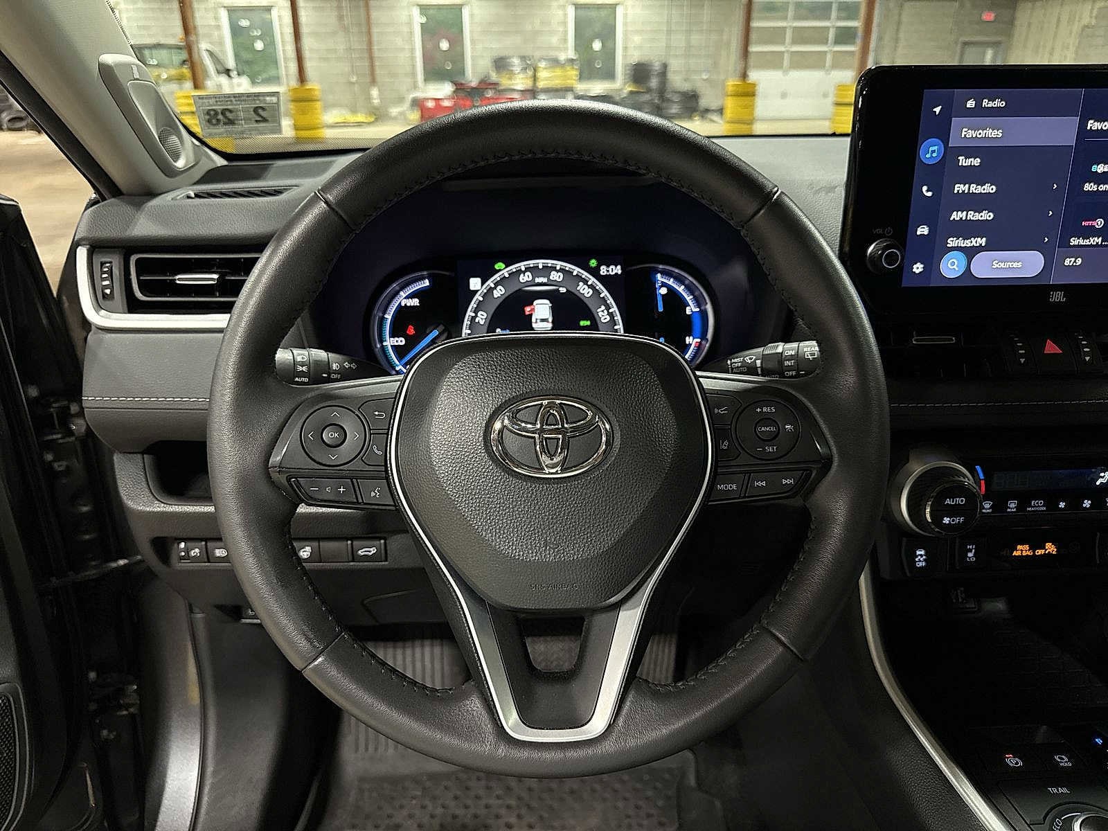 Thumbnail: 2023 Toyota RAV4 - 18