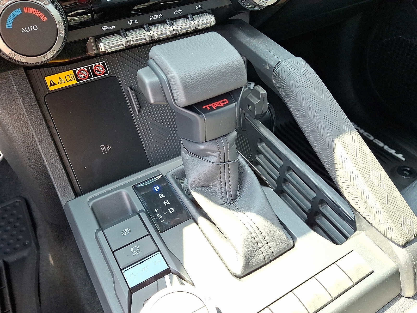 Thumbnail: 2025 Toyota Tacoma - 9