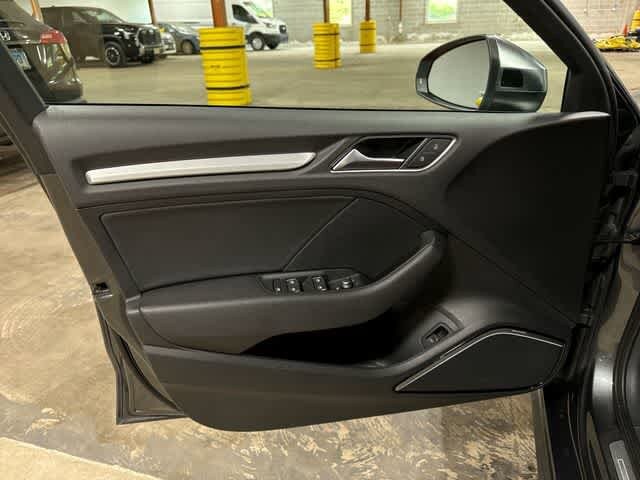 Thumbnail: 2018 Audi S3 - 30