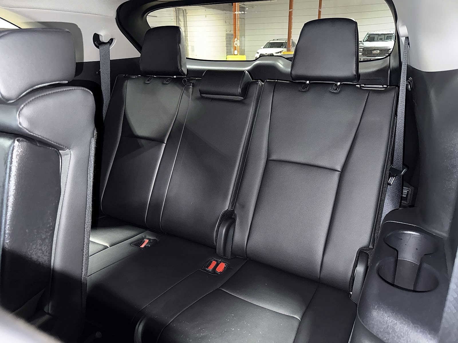 Thumbnail: 2025 Toyota Highlander - 18