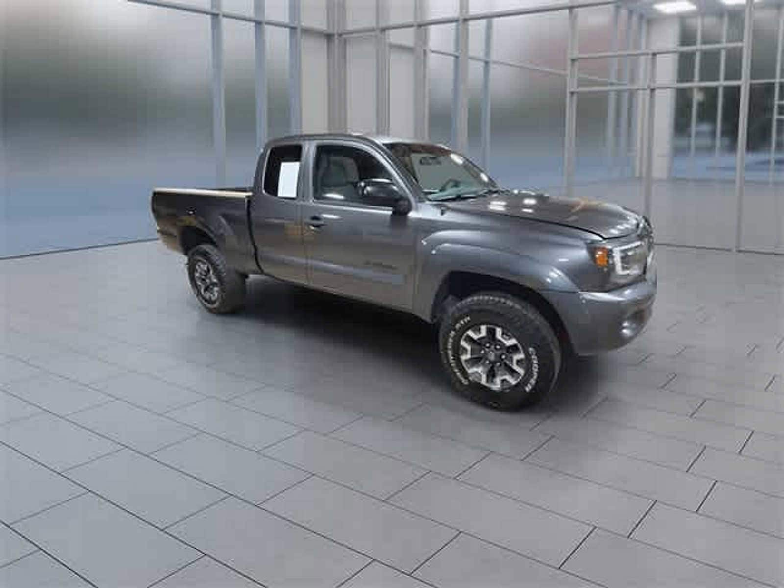Thumbnail: 2011 Toyota Tacoma - 2