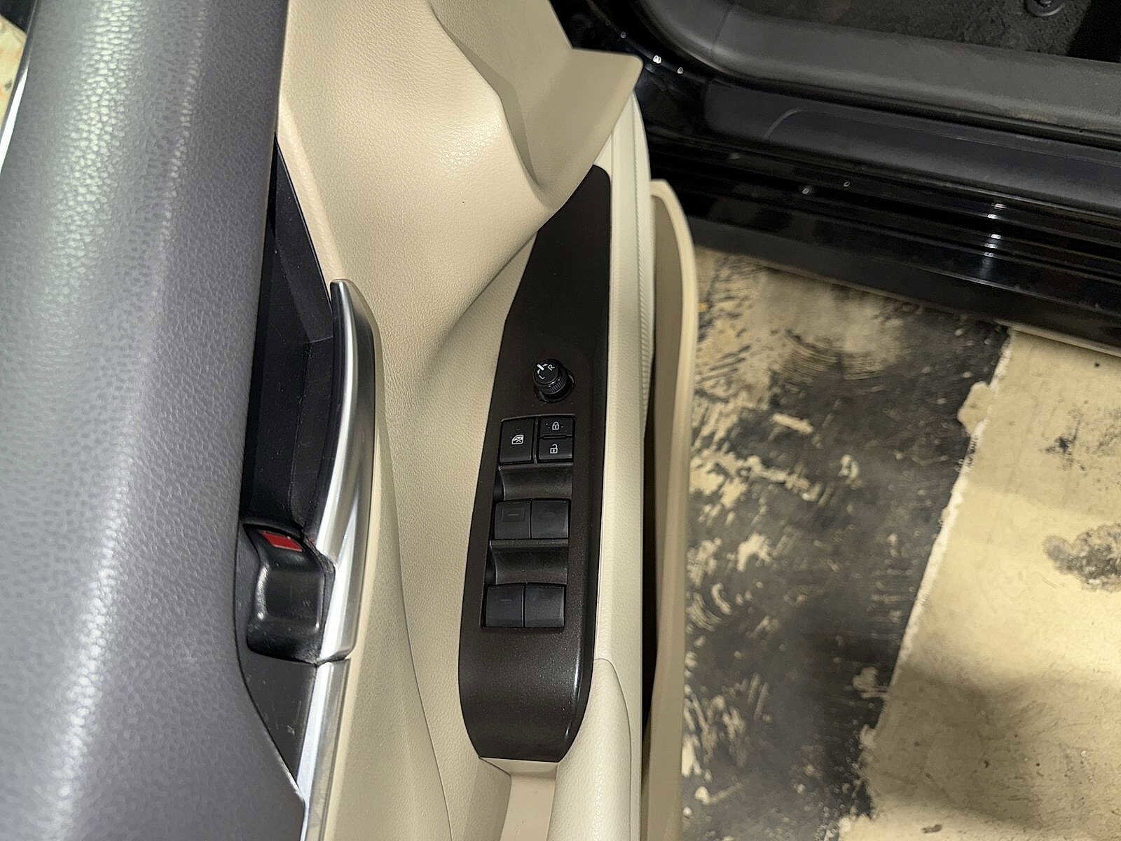 Thumbnail: 2024 Toyota Camry - 21