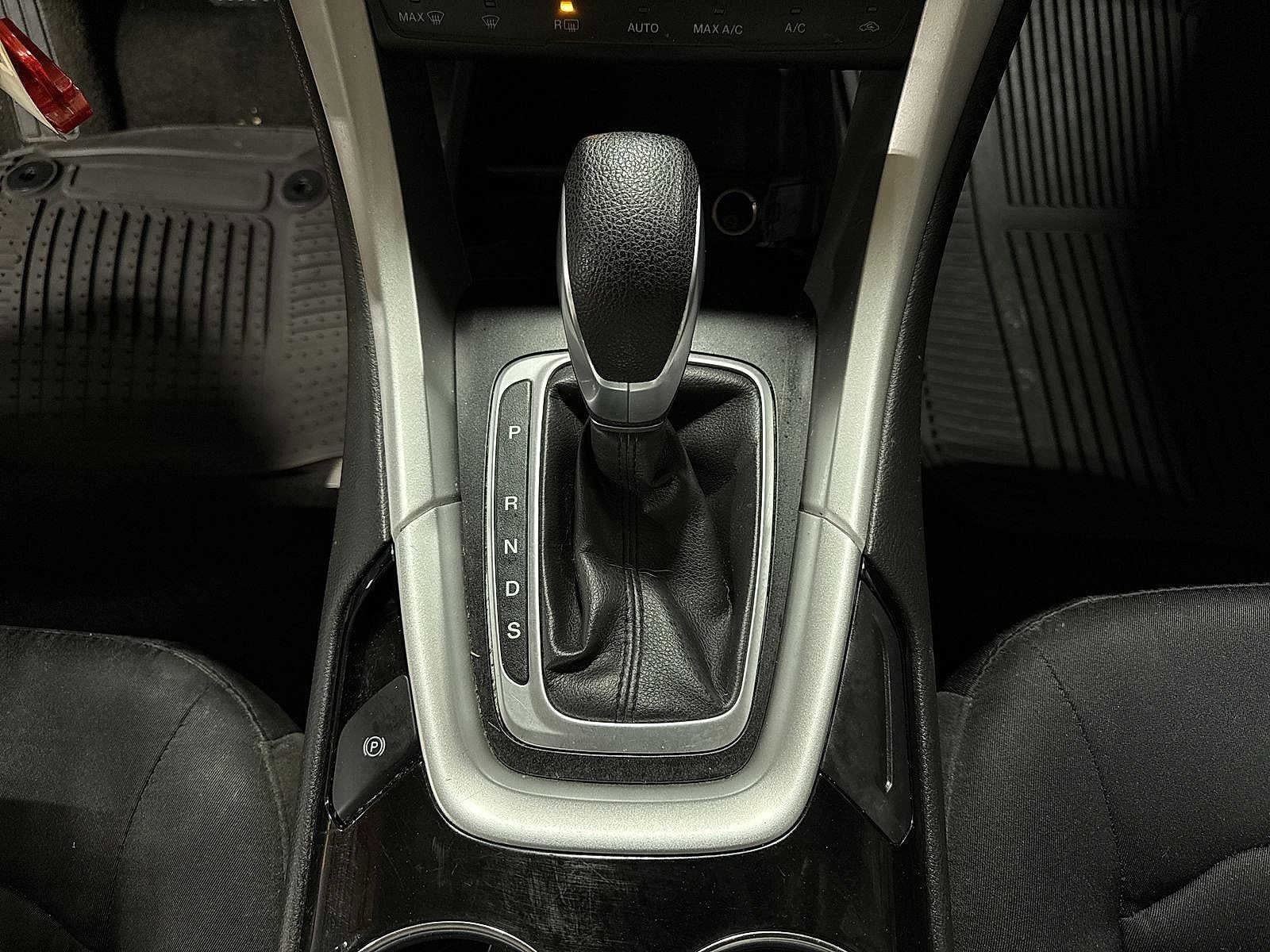 Thumbnail: 2015 Ford Fusion - 29