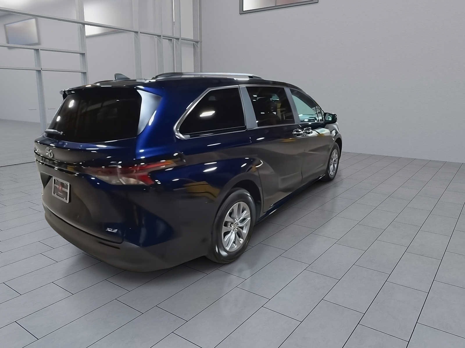 Thumbnail: 2025 Toyota Sienna - 7