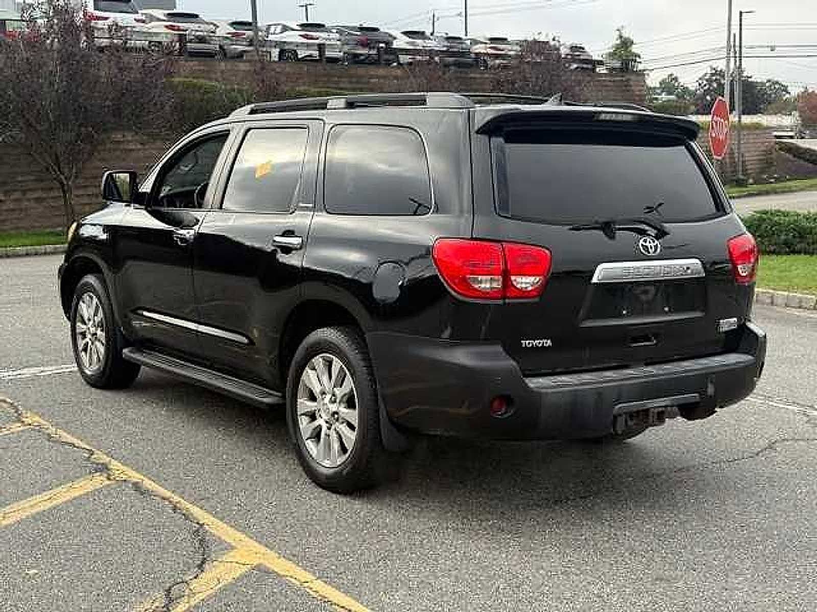 Thumbnail: 2010 Toyota Sequoia - 5