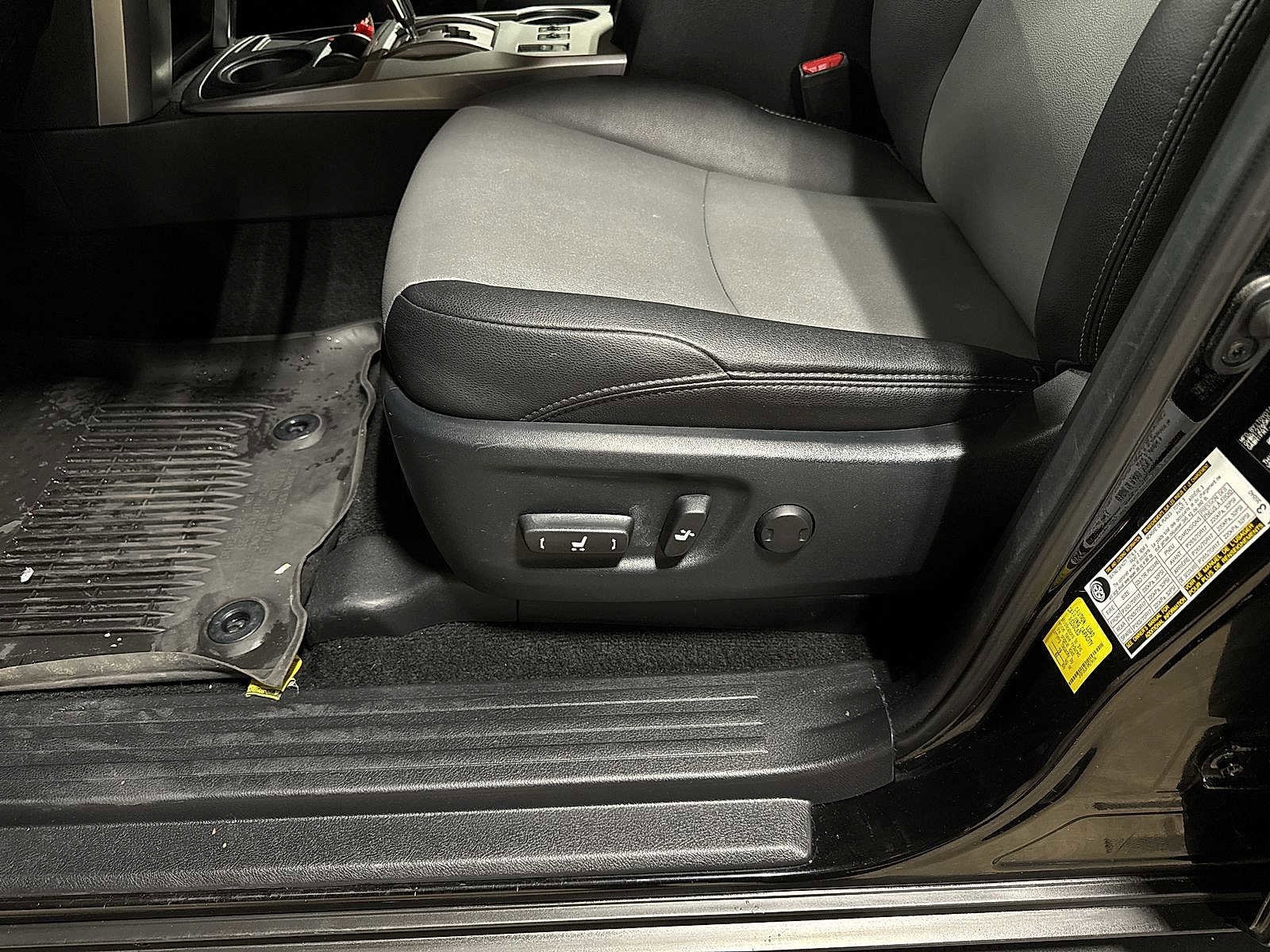 Thumbnail: 2023 Toyota 4Runner - 24