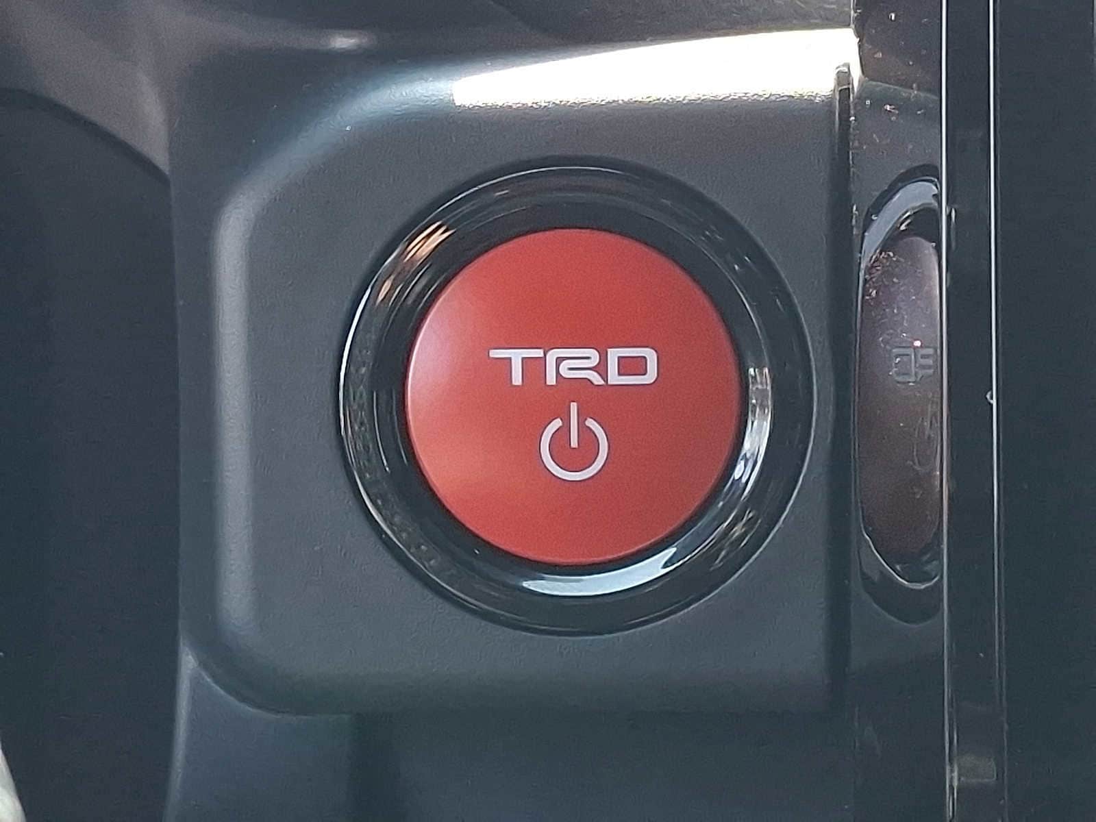 Thumbnail: 2025 Toyota Tacoma - 13