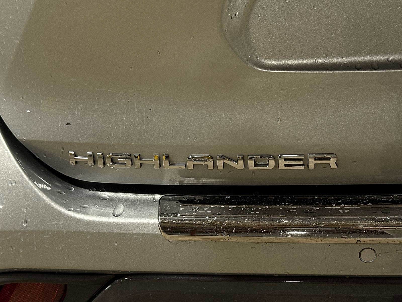 Thumbnail: 2020 Toyota Highlander - 27