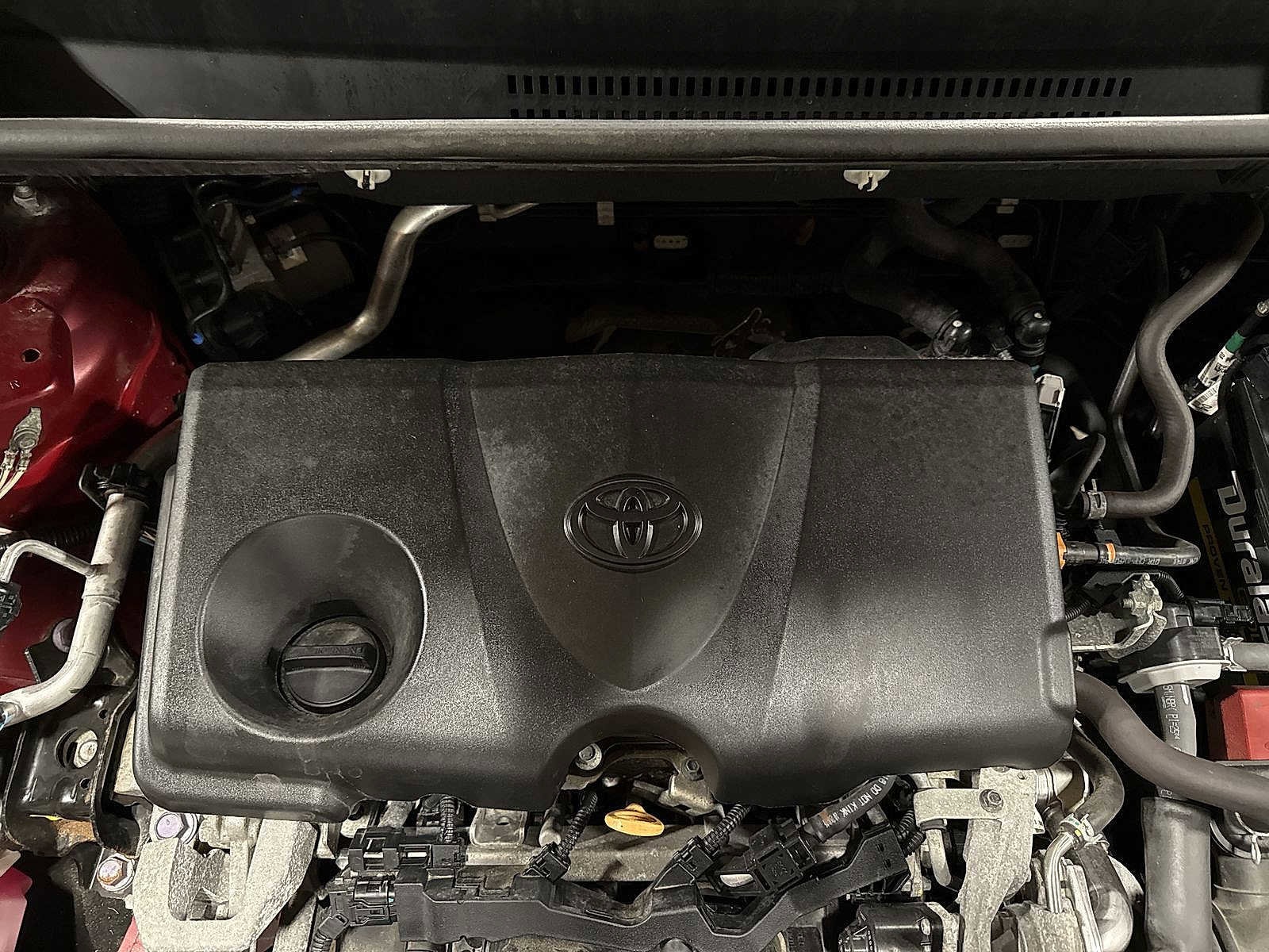 Thumbnail: 2020 Toyota RAV4 - 12