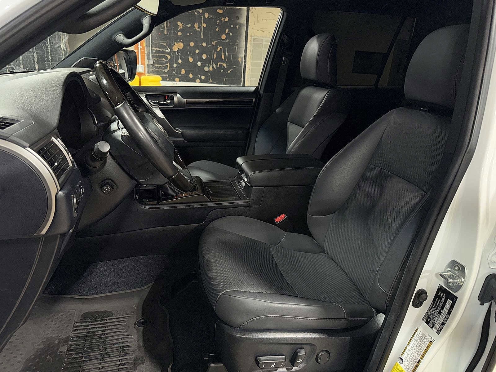 Thumbnail: 2023 Lexus GX - 15