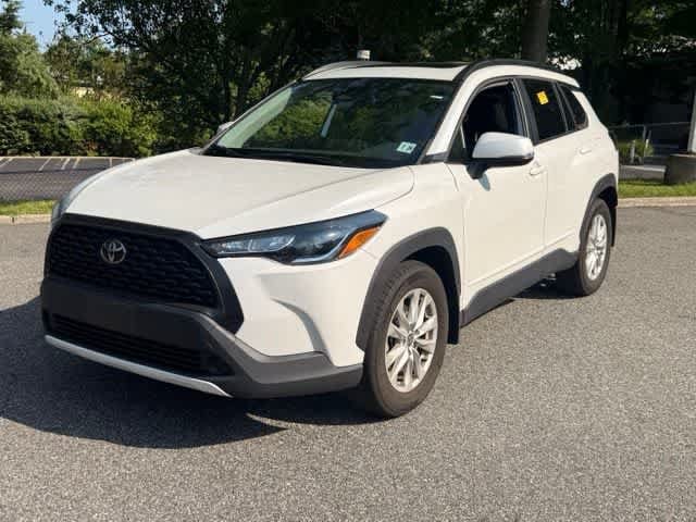 2023 Toyota Corolla Cross LE AWD's photo