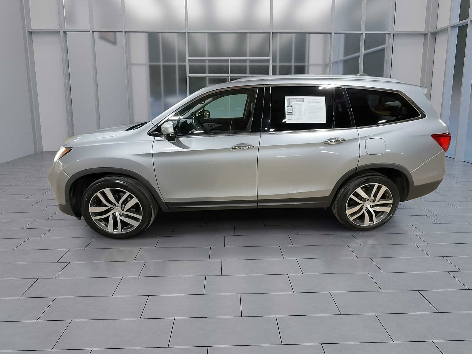Thumbnail: 2016 Honda Pilot - 5