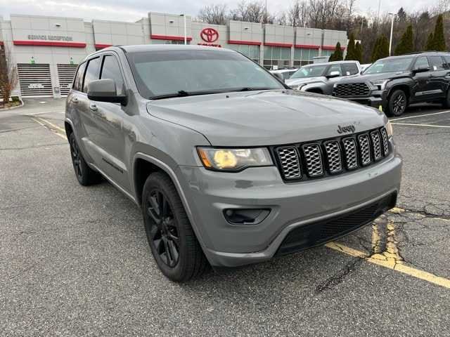 Thumbnail: 2021 Jeep Grand Cherokee - 3