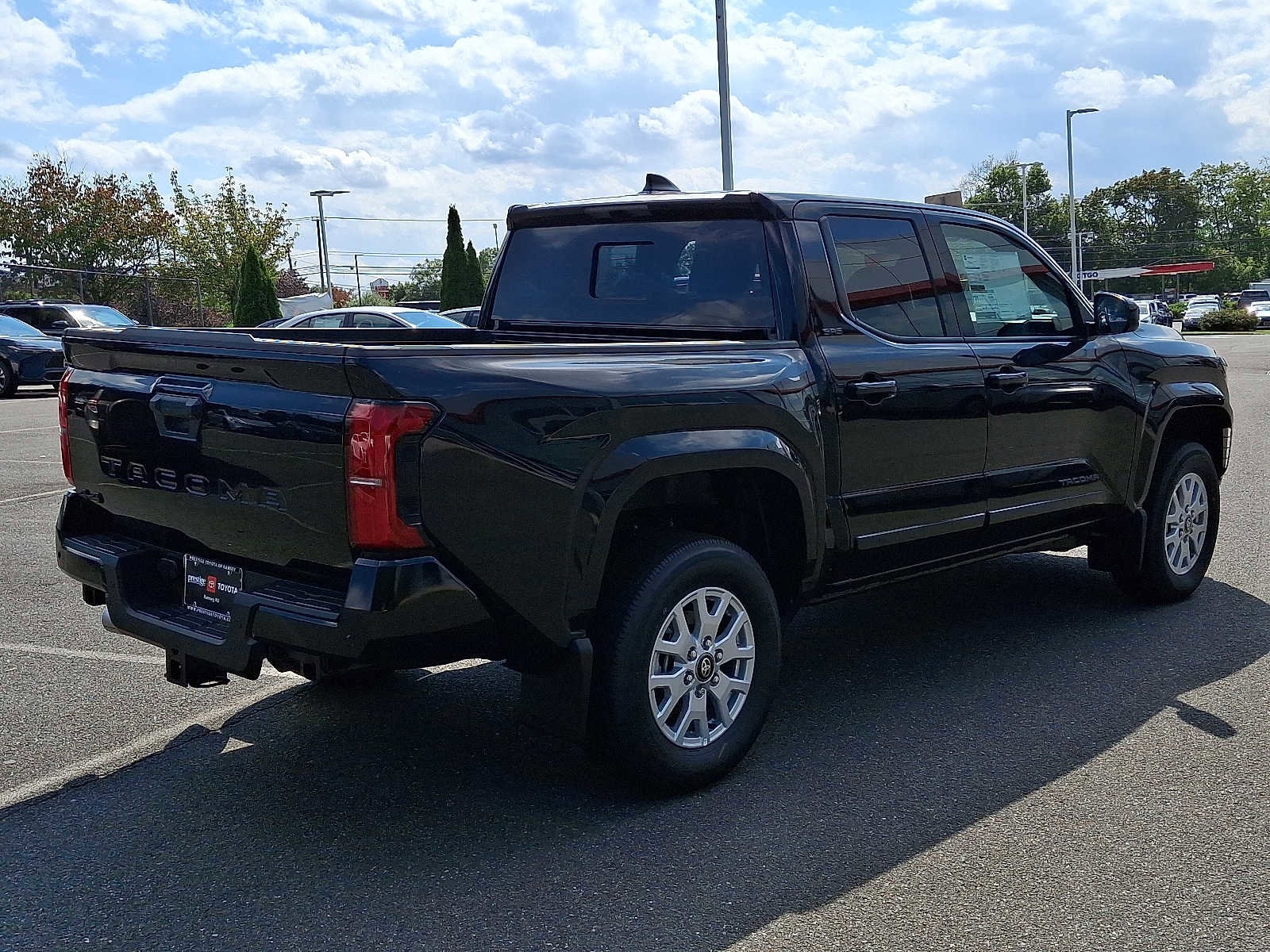 Thumbnail: 2025 Toyota Tacoma - 4