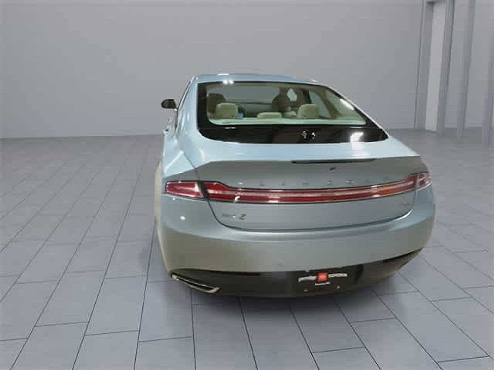 Thumbnail: 2014 Lincoln MKZ - 13