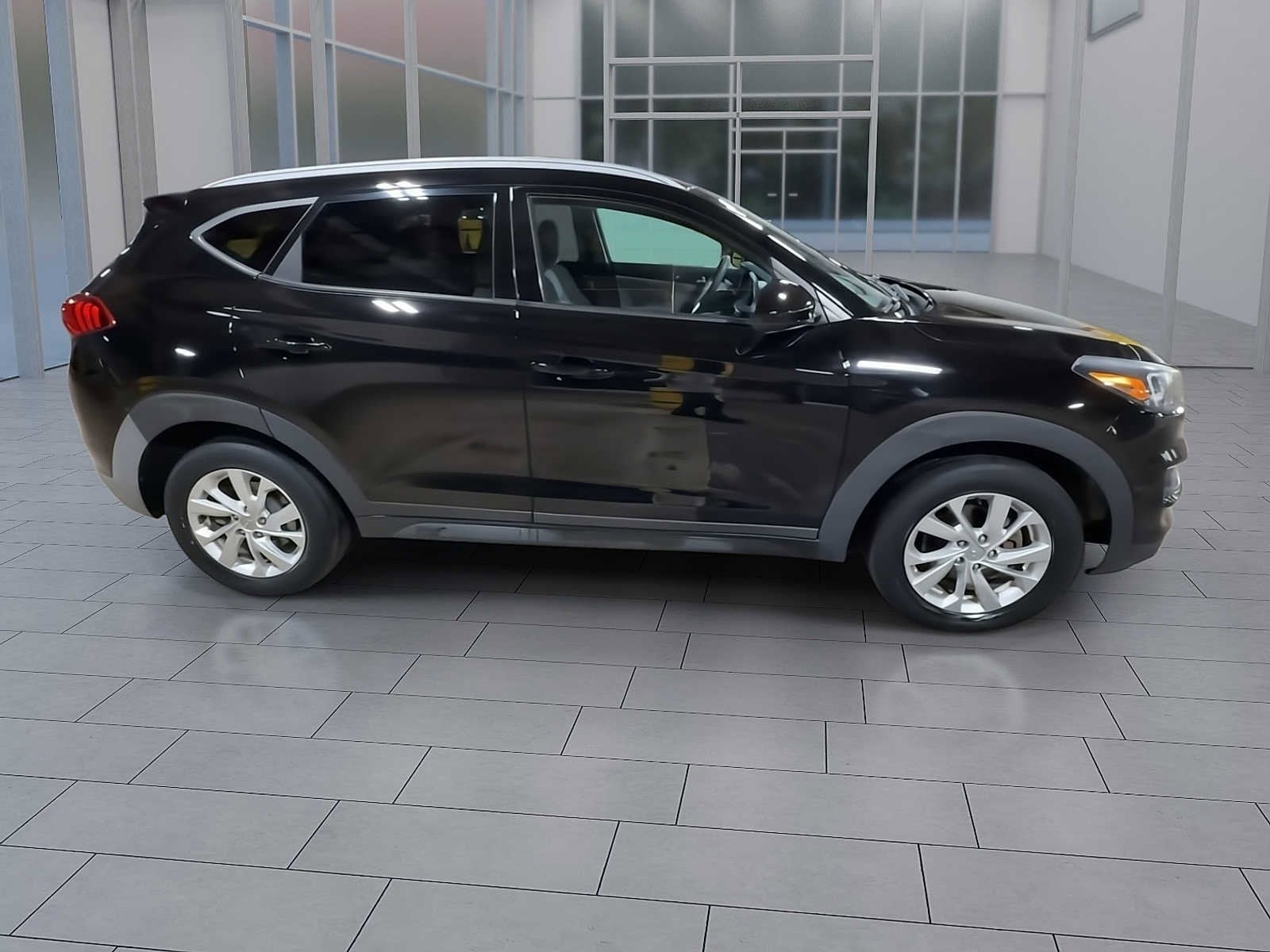 Thumbnail: 2019 Hyundai Tucson - 9